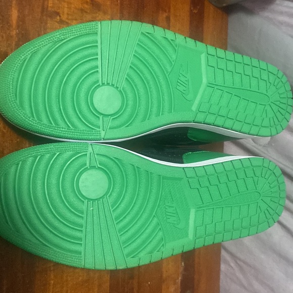 Jordan Access 13 Green/Black - Never worn, like new - Picture 2 of 3